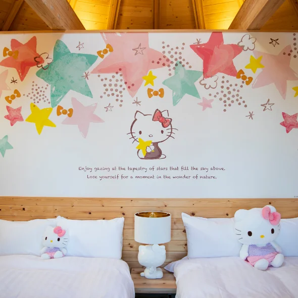 hello kitty hotel room2