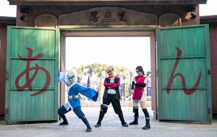 Boruto, Sarada and Mitsuki cosplay at the entrance gate of Naruto Shinobi-Zato in Nijigen no Mori Awaji Island