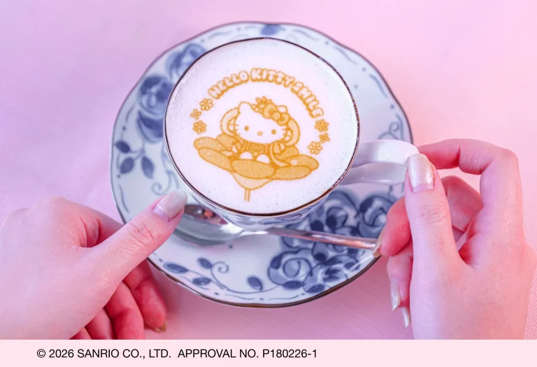Hello Kitty latte art in a cup at Ryugu Restaurant Tamatebako Awaji Island
